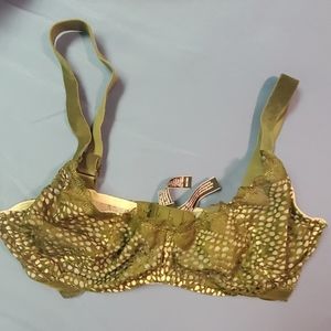 Victoria's Secret very sexy scoop-neck bra